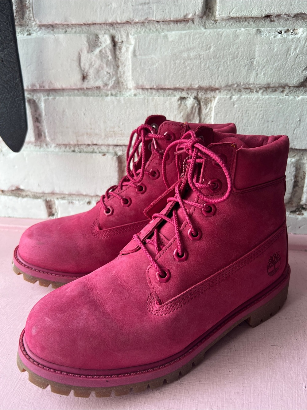 Timberland Women's raspberry Rose Pink Lace-Up Nubuck Boots